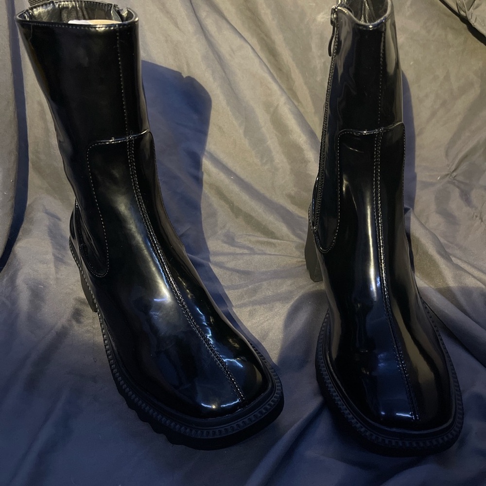 New!! Black Ankle Boots Womens size 8